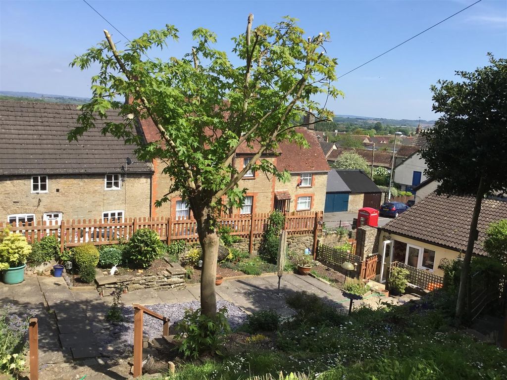 Property photo 3 of 38 Views