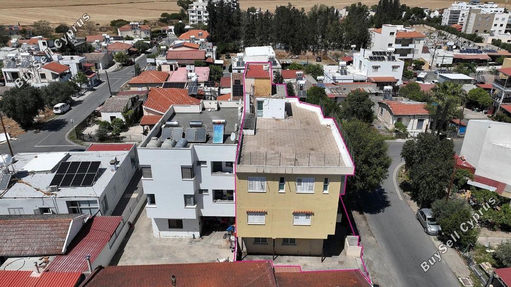 Property photo 3 of 48