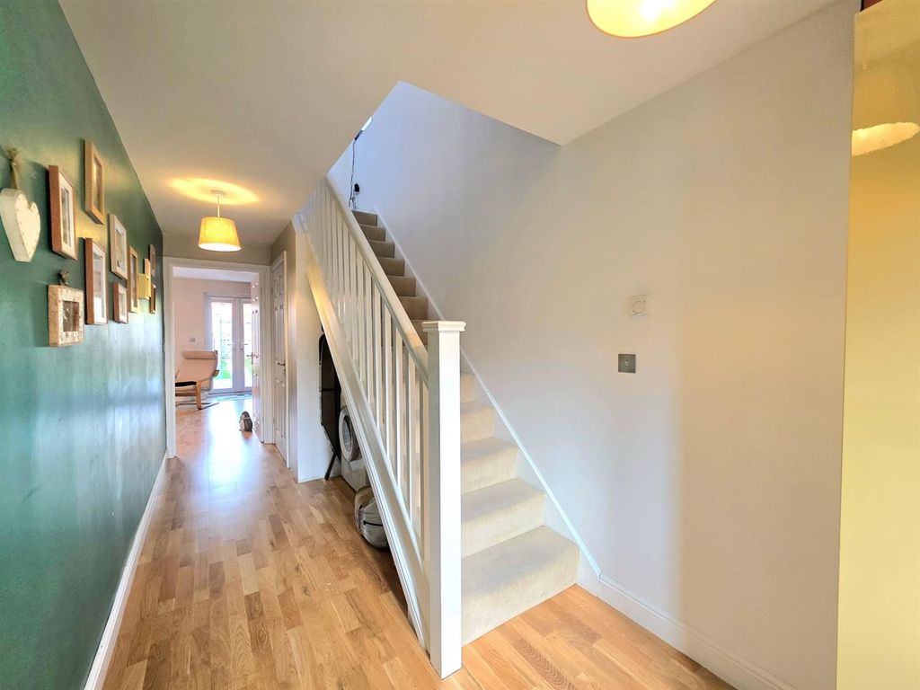 Property photo 3 of 23 Entrance Hall.Jpg