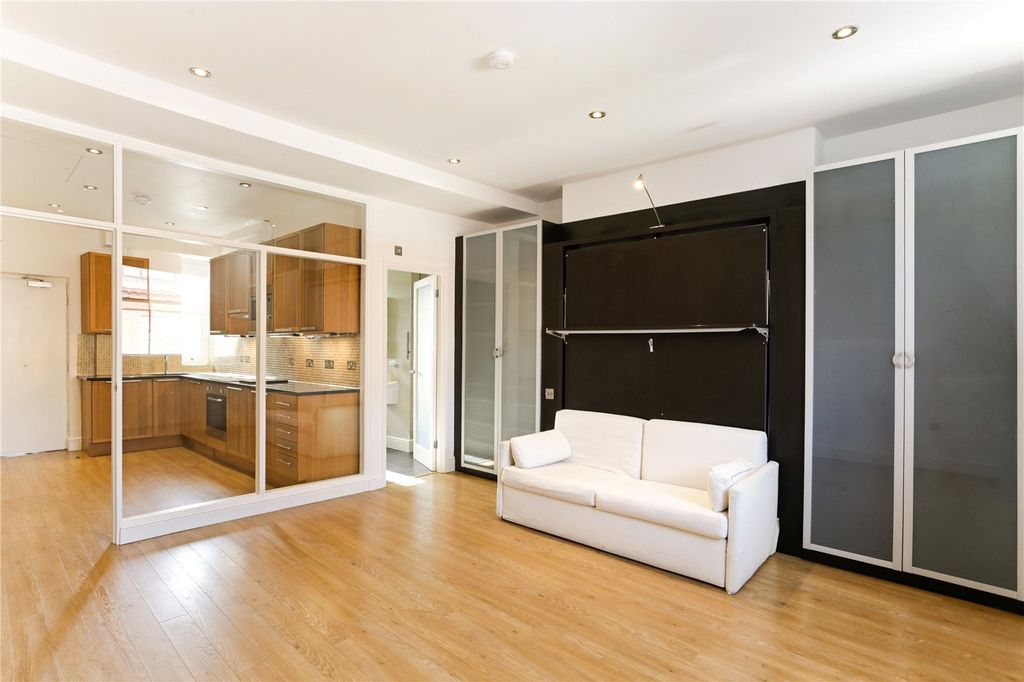 Property photo 1 of 6 Studio Room