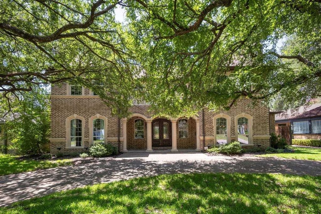 Property photo 1 of 1