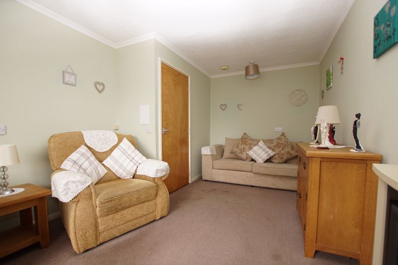 Property photo 3 of 10 Lounge/ Diner