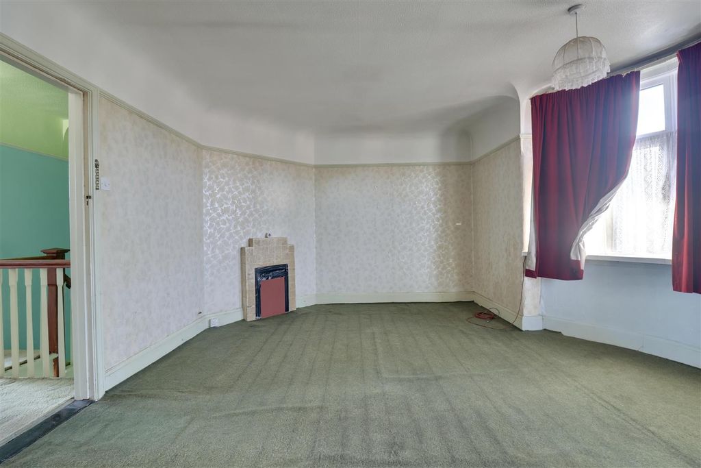 Property photo 1 of 23 99D2C133-0D9D-48F4-Adc4-F3B690E22D06_1_201_A.Jpeg