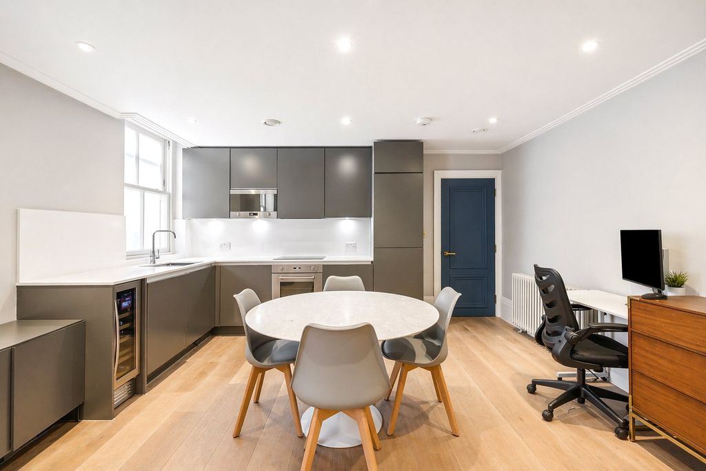 Property photo 2 of 7 Picture No. 29