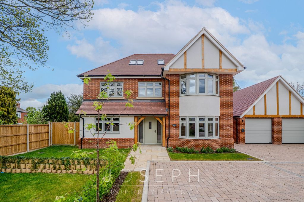 Property photo 1 of 41