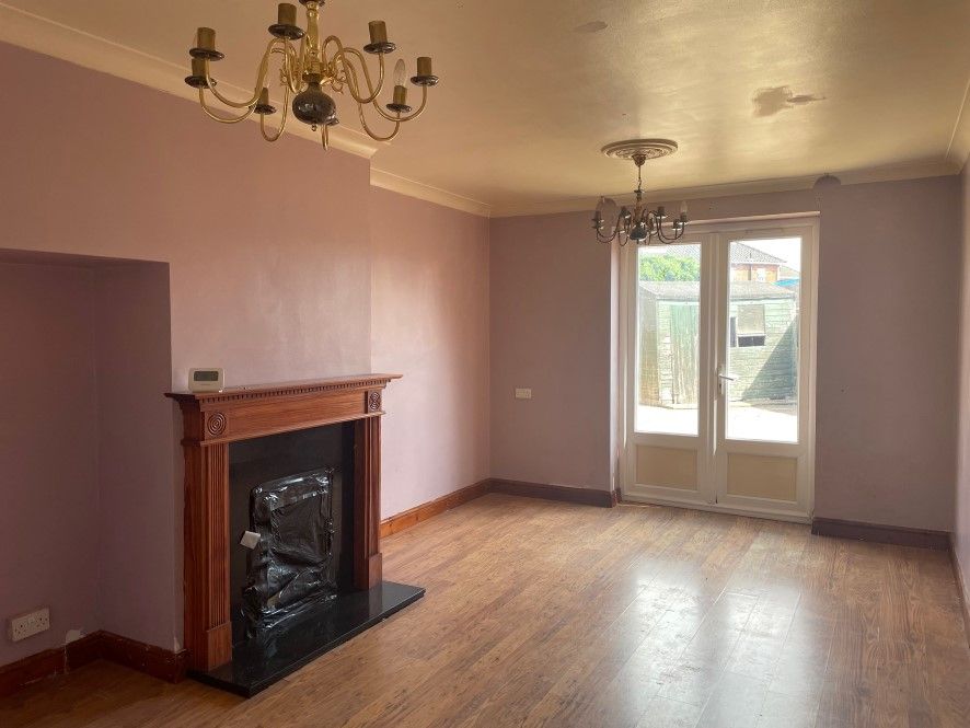 Property photo 3 of 14