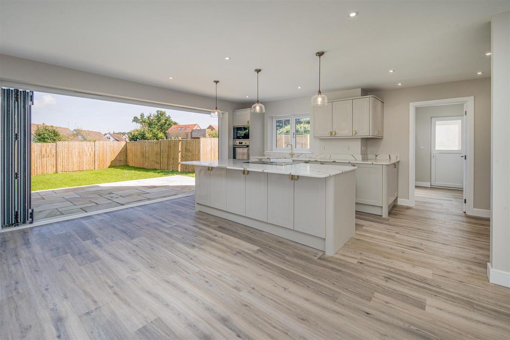Additional image 4 of 5 bed detached house for saleSeaview, Isle Of Wight PO34