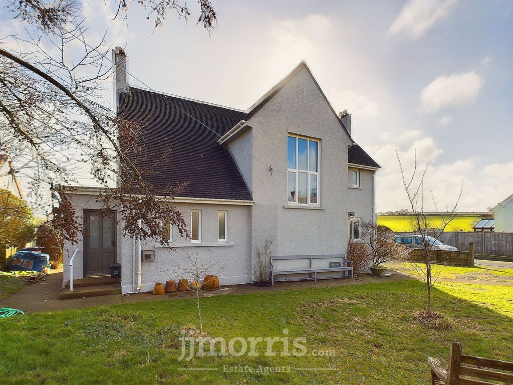 Property photo 1 of 24