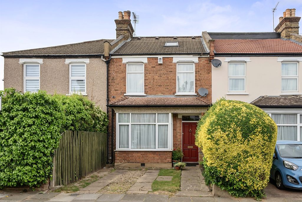Property photo 1 of 12