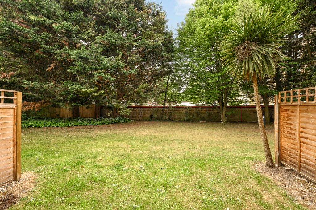 Property photo 3 of 15 Picture No. 11