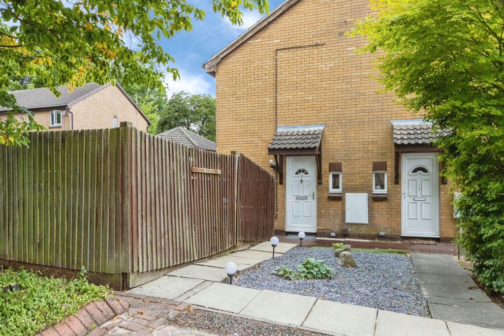 Property photo 2 of 10