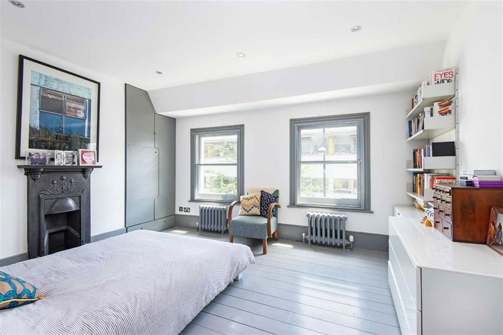 Property photo 3 of 13