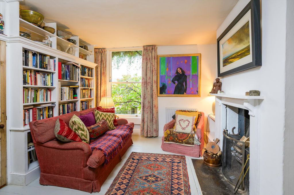 Property photo 2 of 24 Image