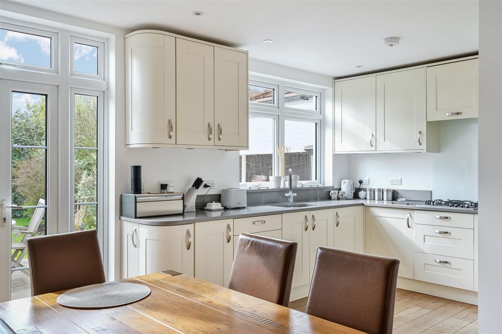 Property photo 2 of 13 Kitchen