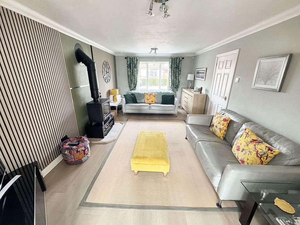 Property photo 2 of 38