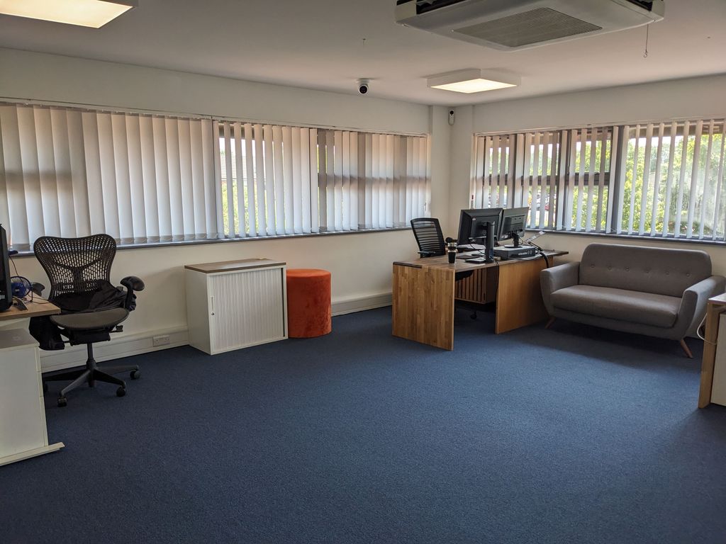 Property photo 3 of 4