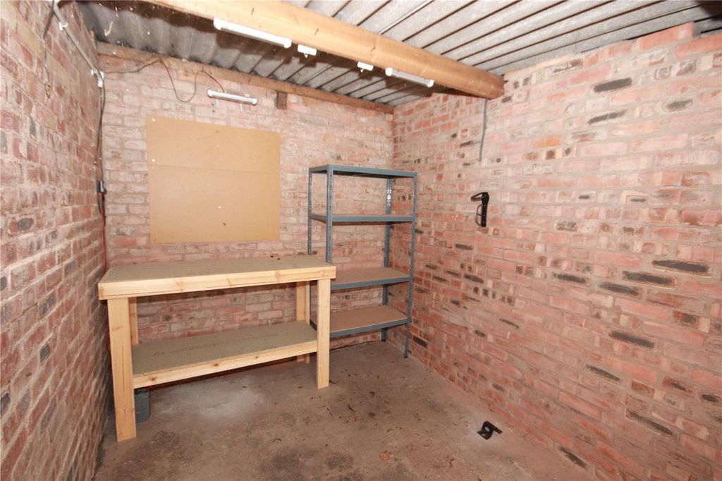 Property photo 3 of 8 Picture No. 02