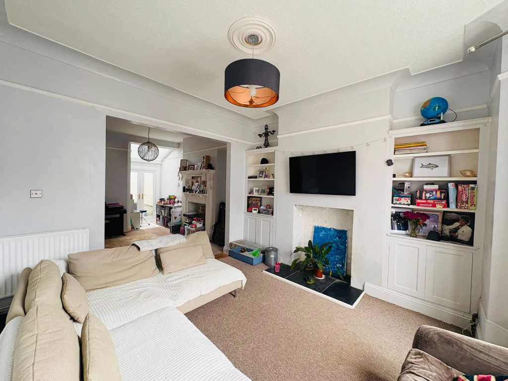 Property photo 3 of 18 260D3813-Eddf-4956-Aafe-92684E7865C5
