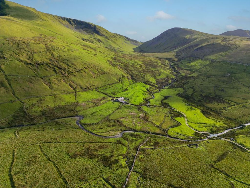 Property photo 3 of 27