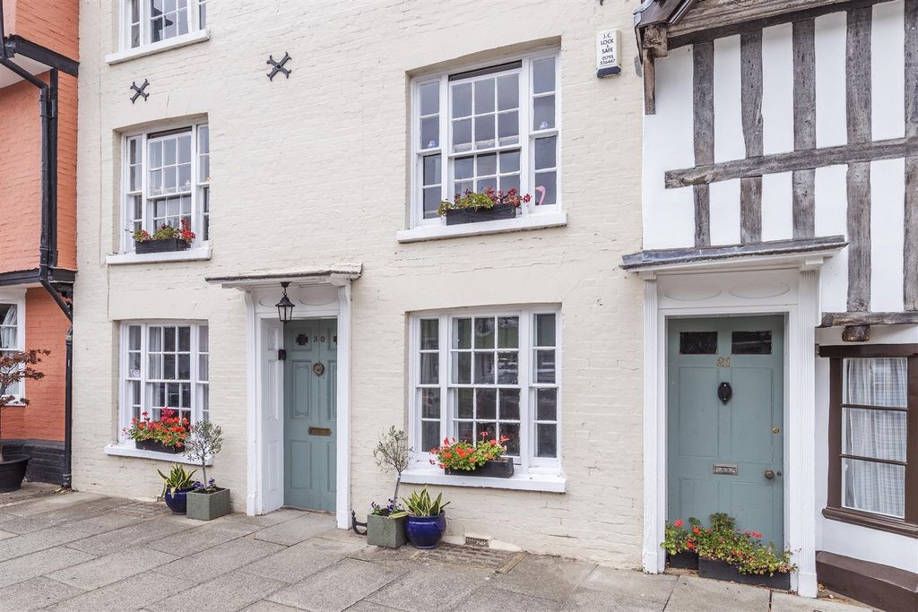 Property photo 2 of 37