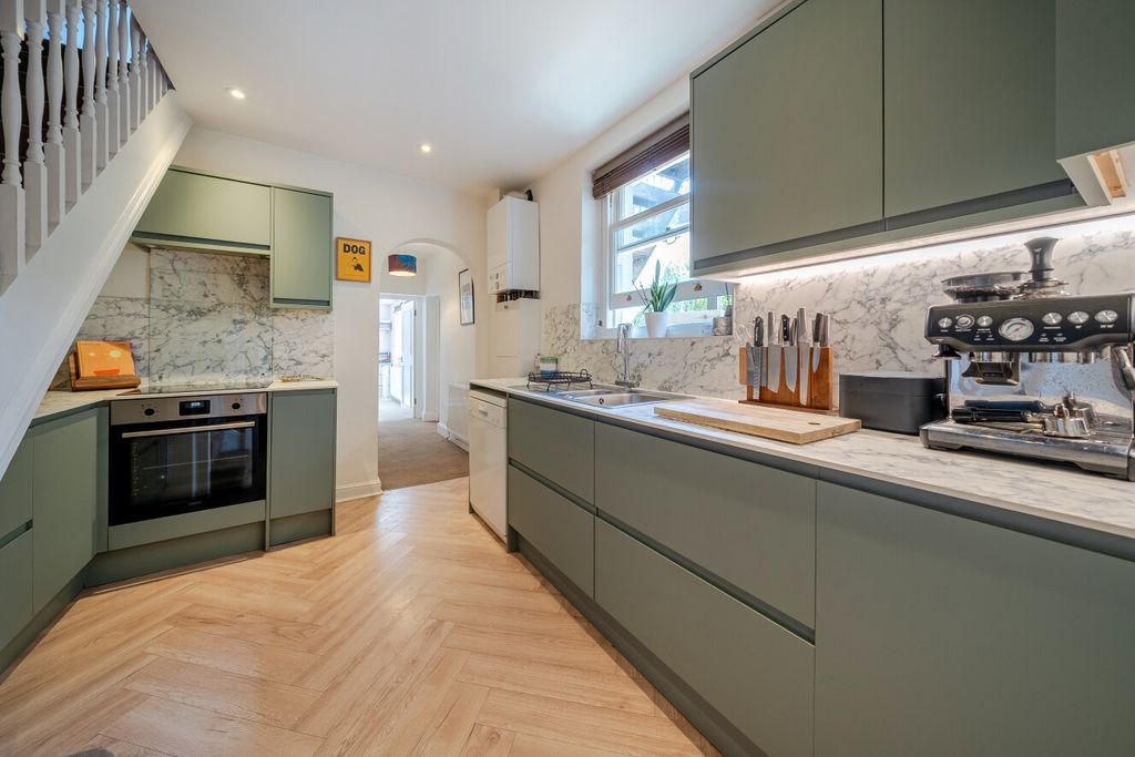 Property photo 2 of 16 1495423-10-6A5E55...