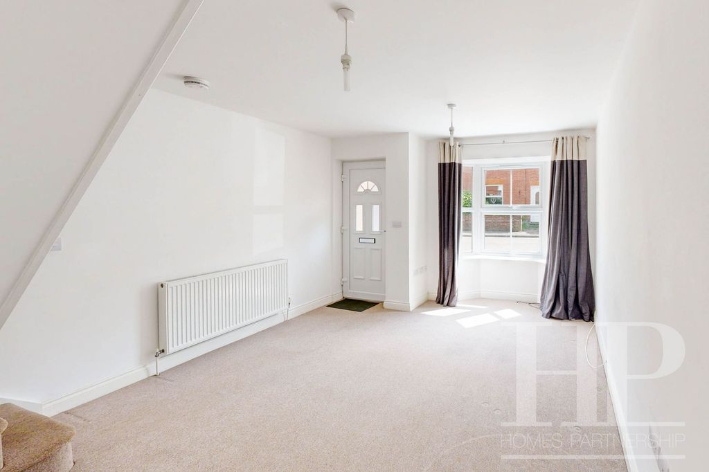 Property photo 3 of 19