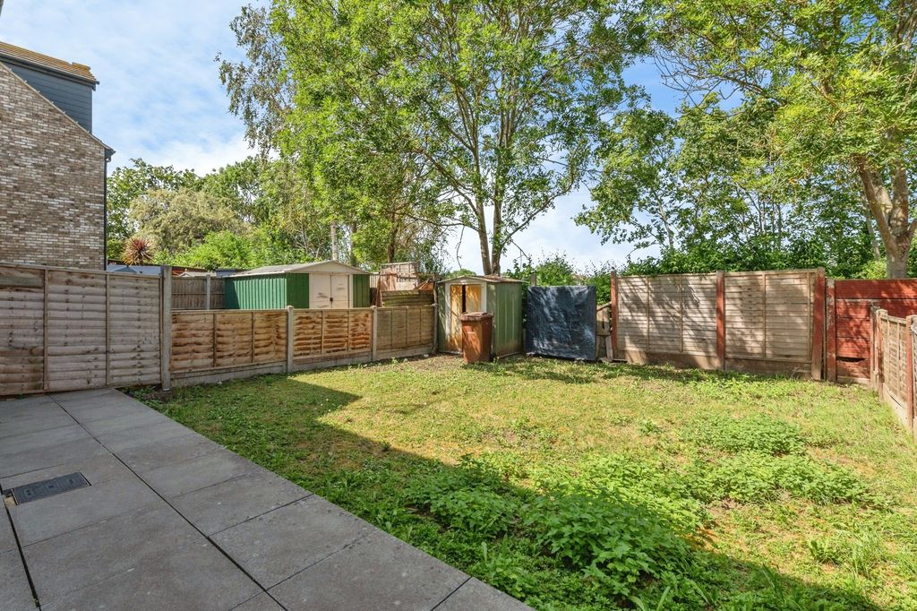 Property photo 3 of 17 Picture