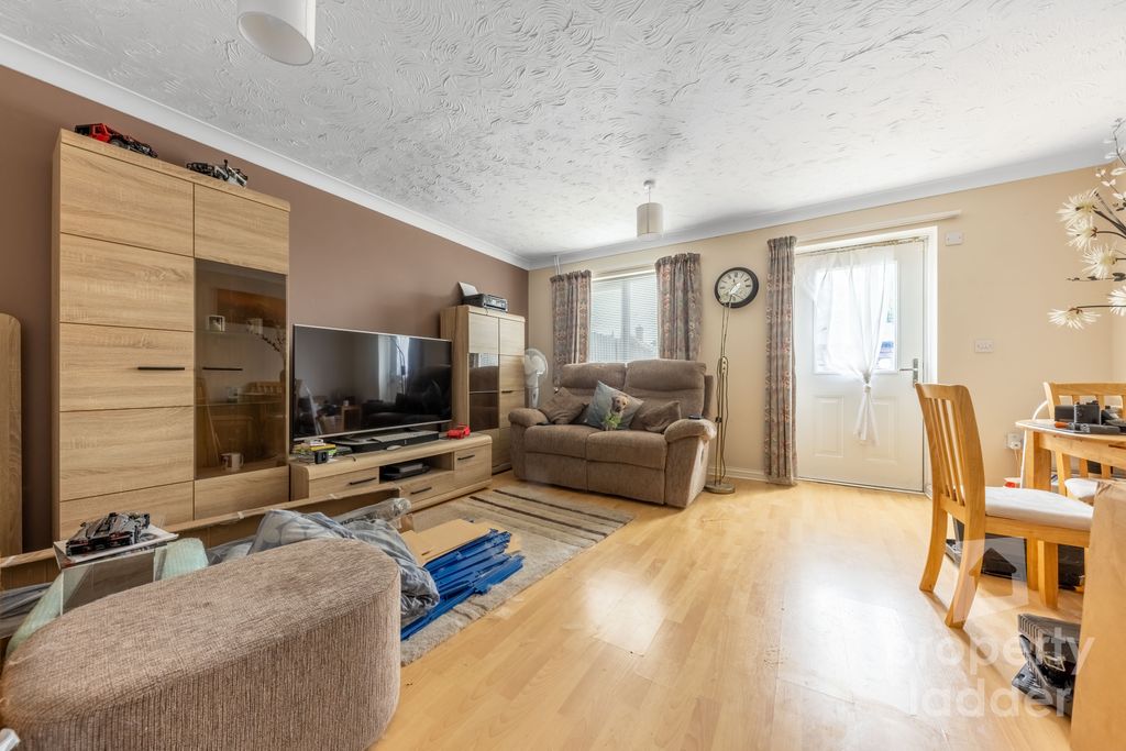 Property photo 3 of 12 Pl-11
