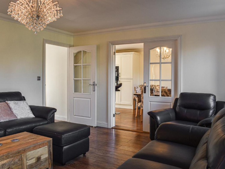 Property photo 3 of 9