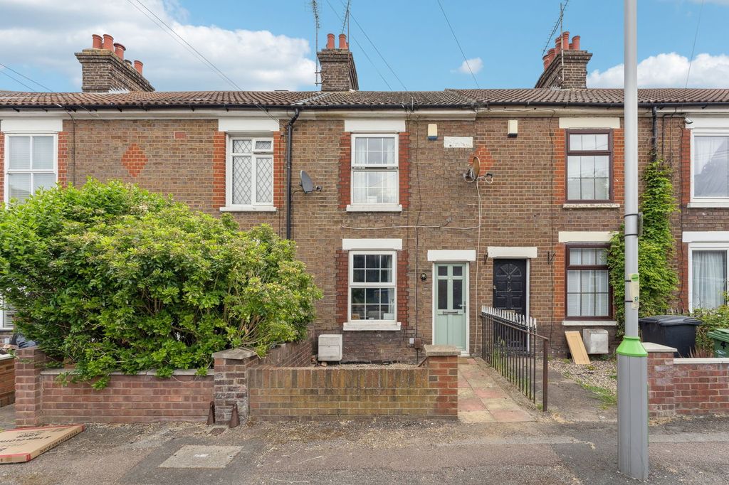 Property photo 1 of 12