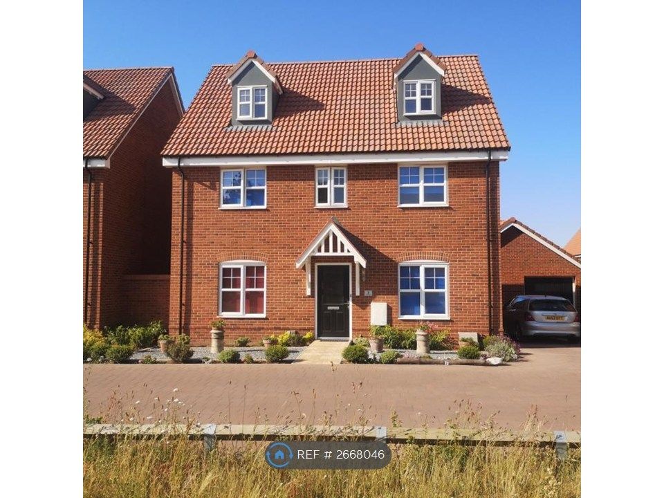 Property photo 1 of 10 Front View Of 5 Bed Detached House