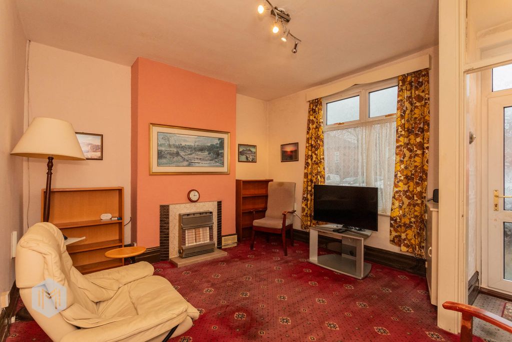 Property photo 2 of 21 Photograph