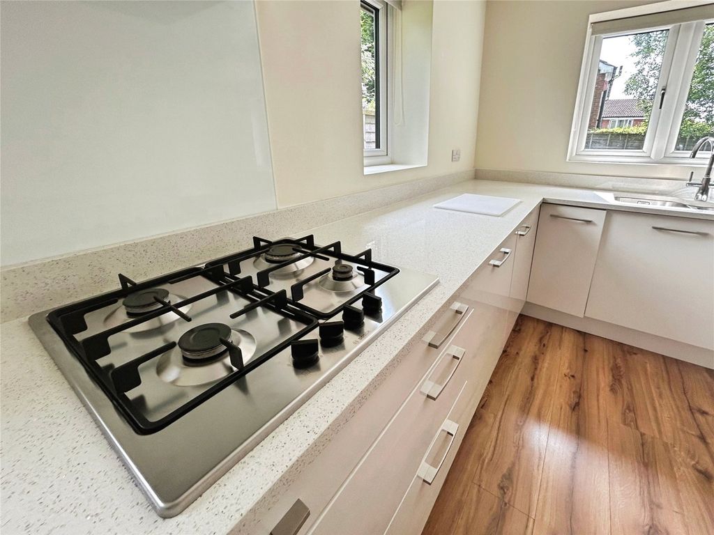 Property photo 3 of 14 Kitchen Area