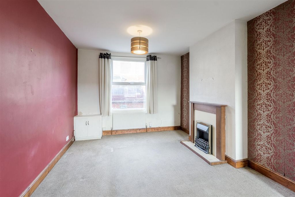 Property photo 2 of 13 21 Chace Road - Revisit 002.Jpg