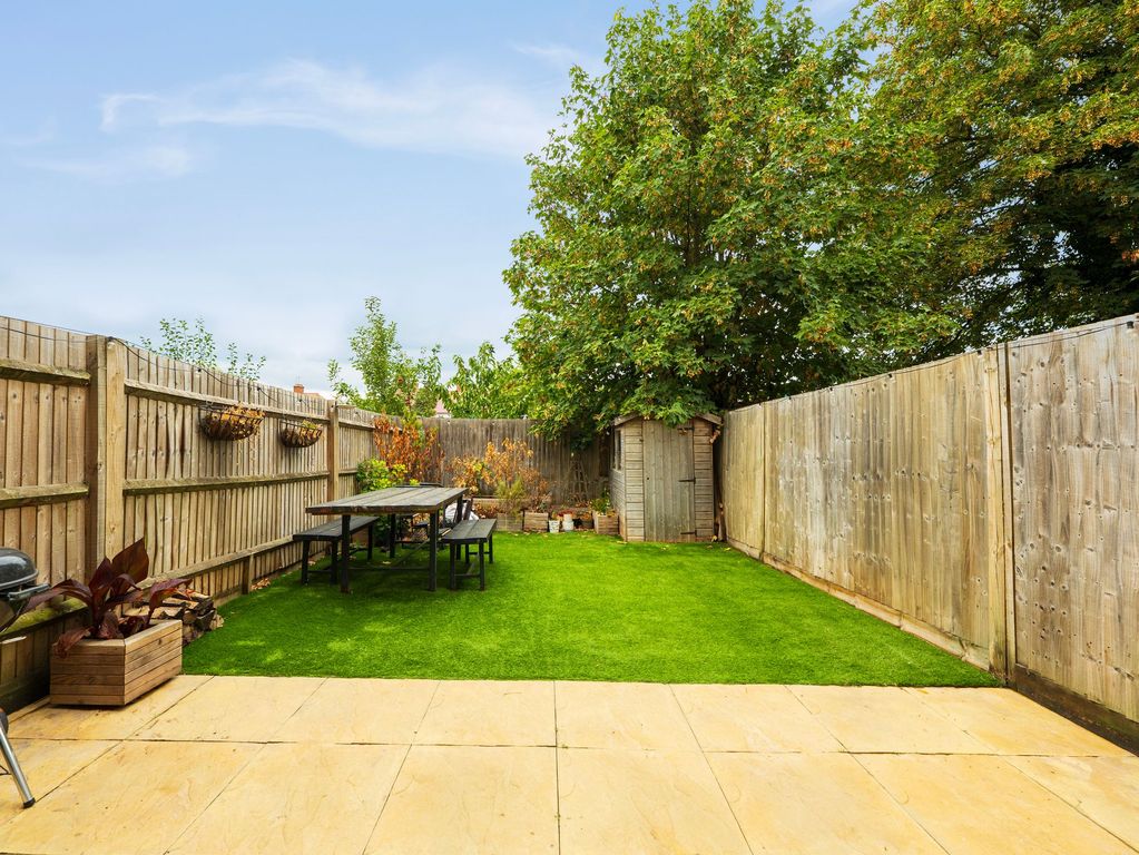 Property photo 3 of 14 Garden