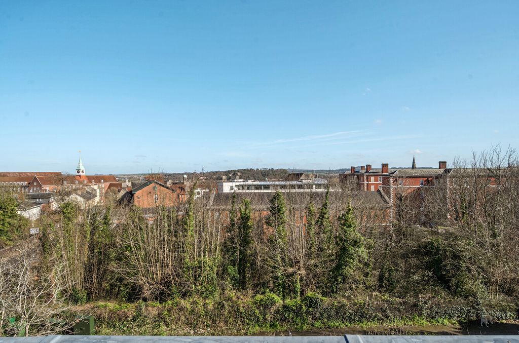 Property photo 2 of 21 1425803-3-69B9646...