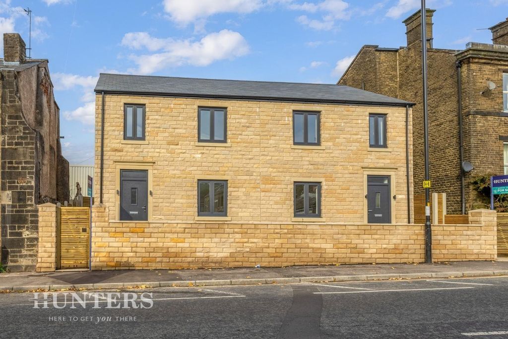 Property photo 1 of 22 Front External
