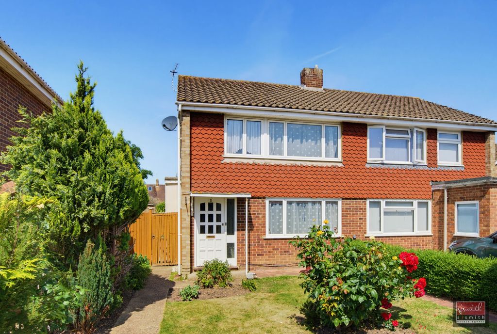 Property photo 1 of 13 Dsc03432