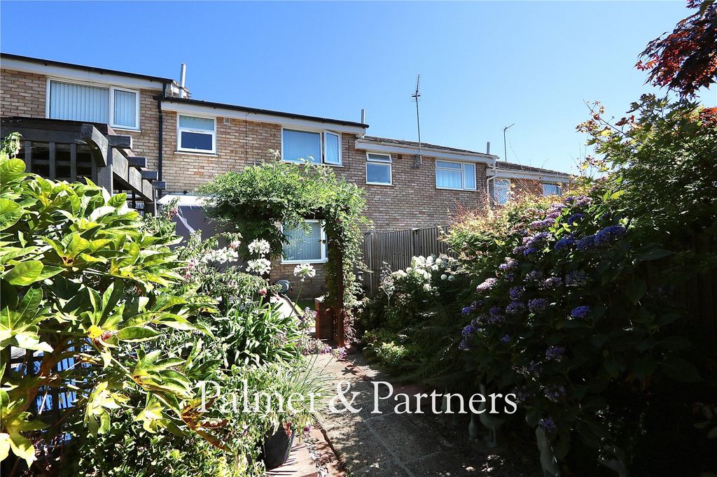 Property photo 2 of 24 Picture No. 03
