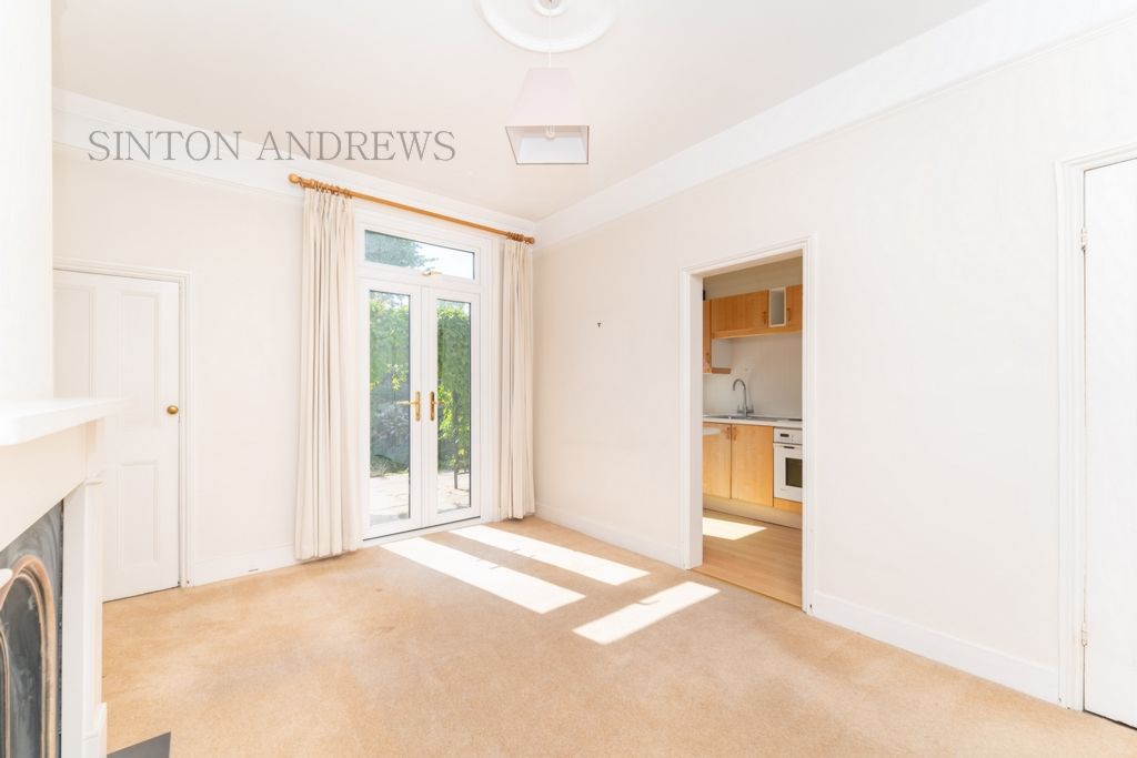 Property photo 3 of 15 Photo 11