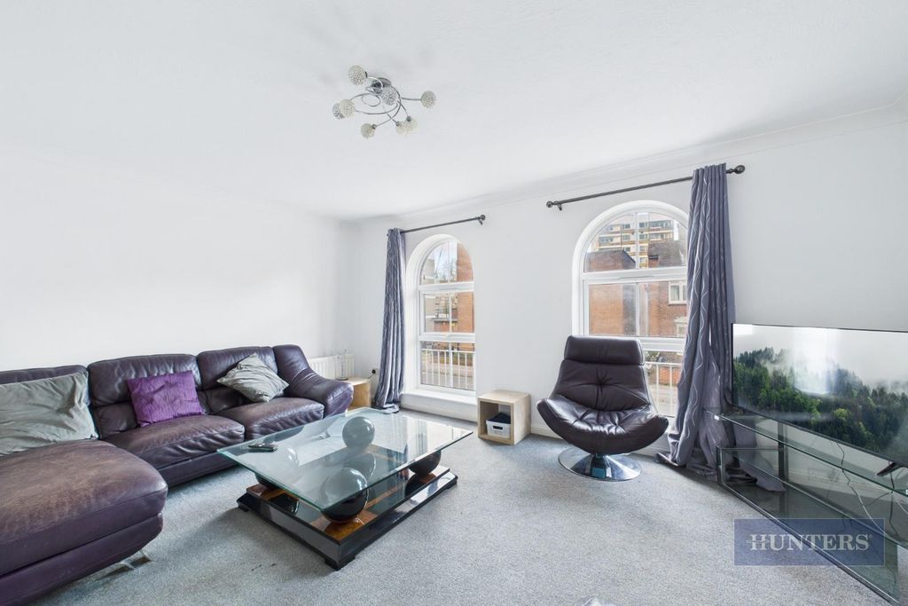 Property photo 3 of 14 Cam05152G0-Pr0297-Still020.Jpg