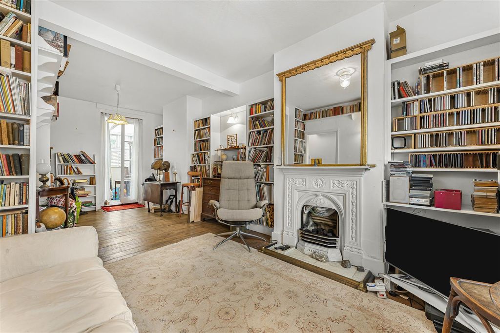 Property photo 2 of 26 2