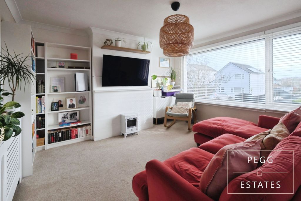 Property photo 3 of 20