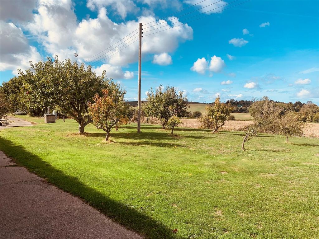 Property photo 2 of 32 Orchard 1.Jpg