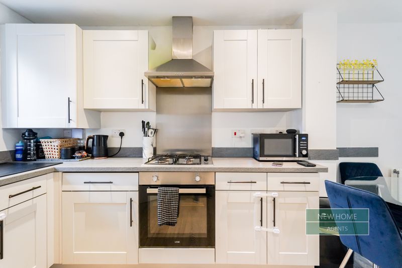 Property photo 3 of 17 Photo 7