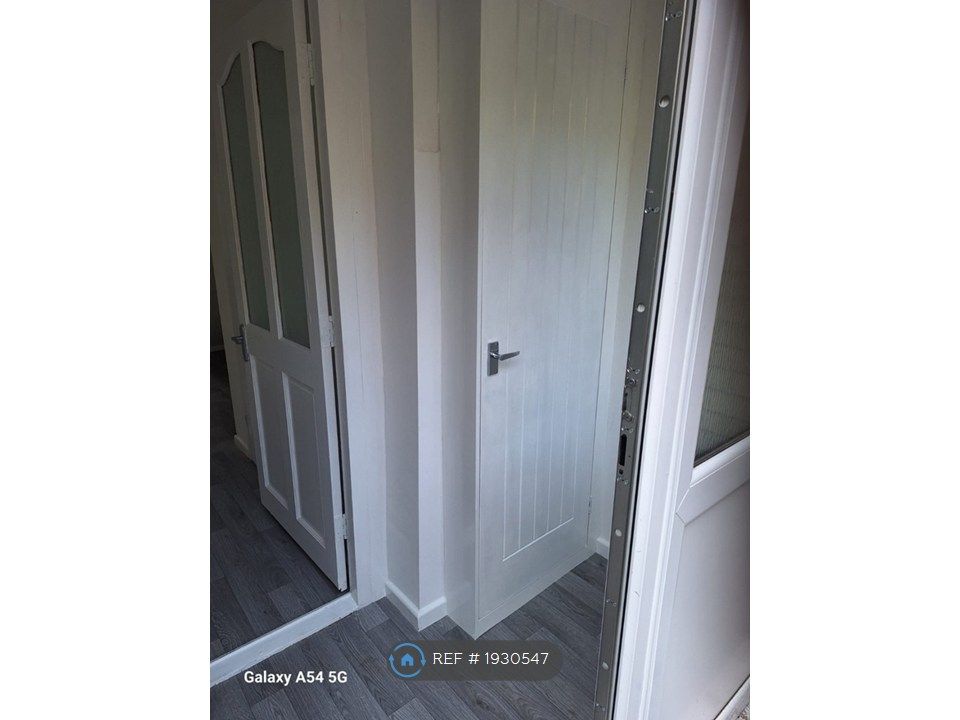 Property photo 3 of 35
