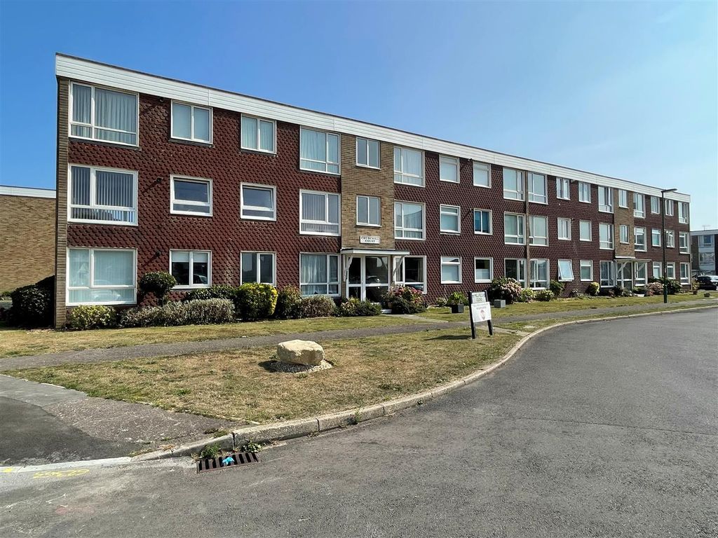 Property photo 1 of 12 Churchill Court.Jpg
