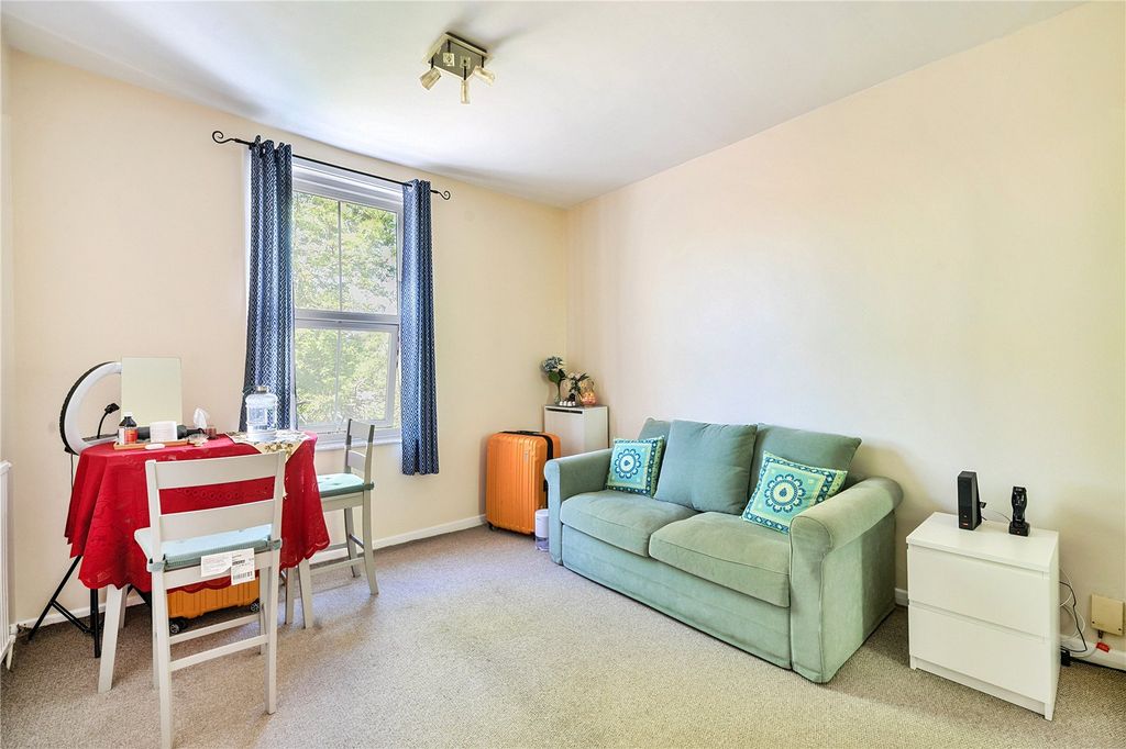 Property photo 2 of 7 Picture No. 06