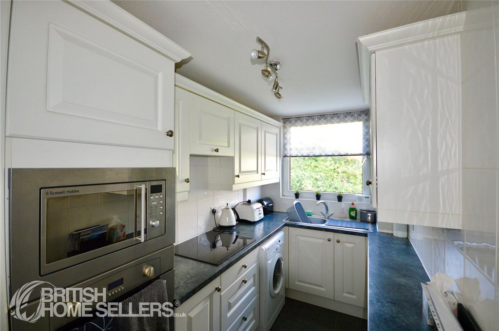 Property photo 2 of 13 Picture No. 10