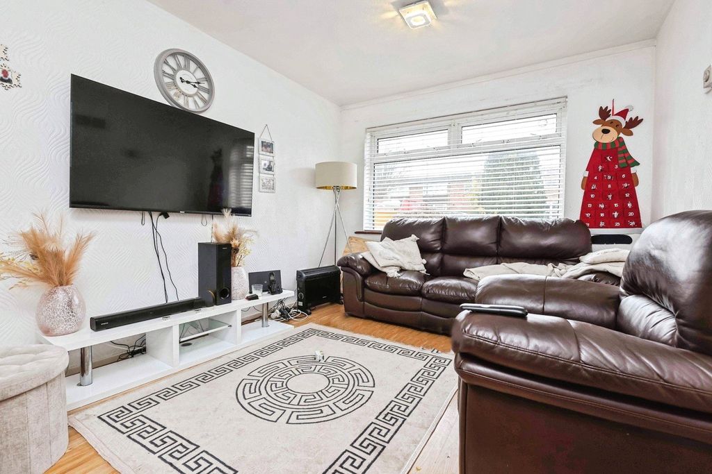 Property photo 2 of 7 Picture No. 14